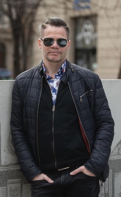 Béres Ilonát, a Magyar Szabadságért Díj idei díjazottját, Balázs Zoltán köszöntötte