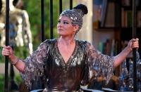 VARGA GABRIELLA ŐZE LAJOS-D&Iacute;JAT KAPOTT!